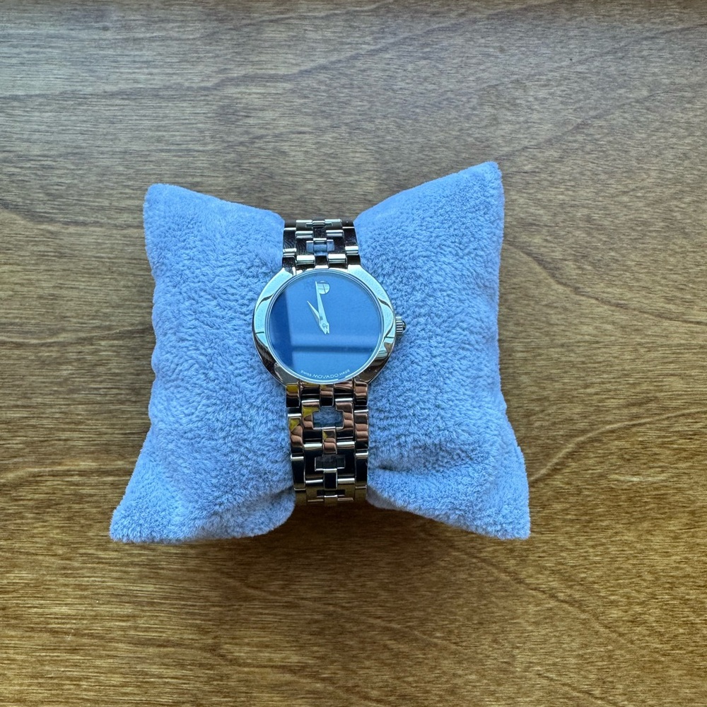 Authentic Movado Zales Exclusive Estimo Watch